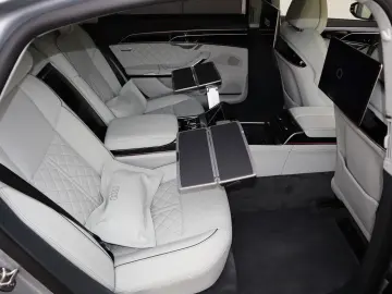 AUDI A8L 60 TFSI e lang EXCLUSIVE S-LINE UPE183.530 -