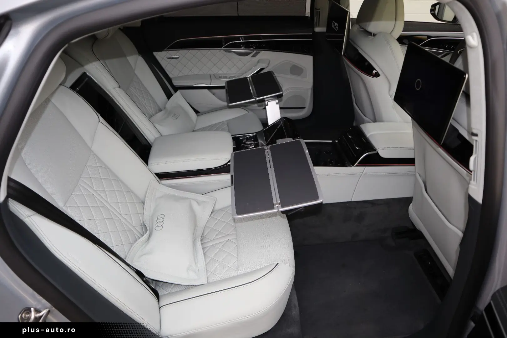 AUDI A8L 60 TFSI e lang EXCLUSIVE S-LINE UPE183.530 -