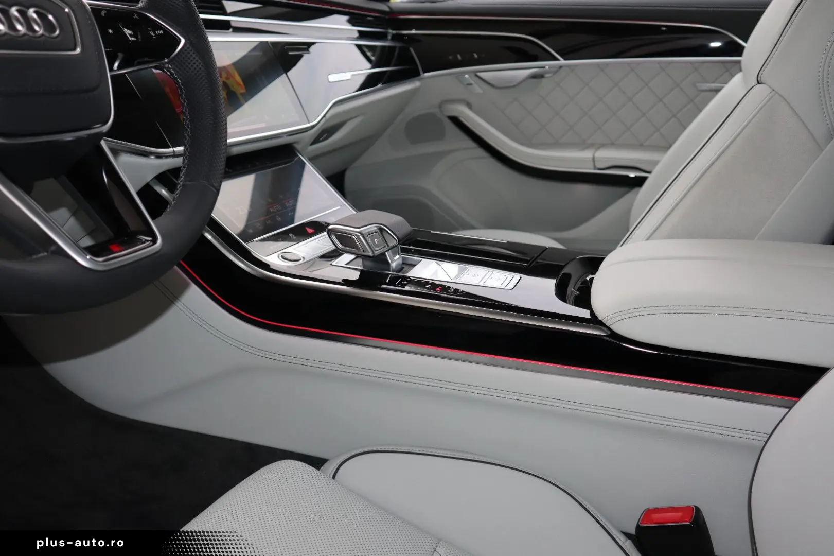 AUDI A8L 60 TFSI e lang EXCLUSIVE S-LINE UPE183.530 -