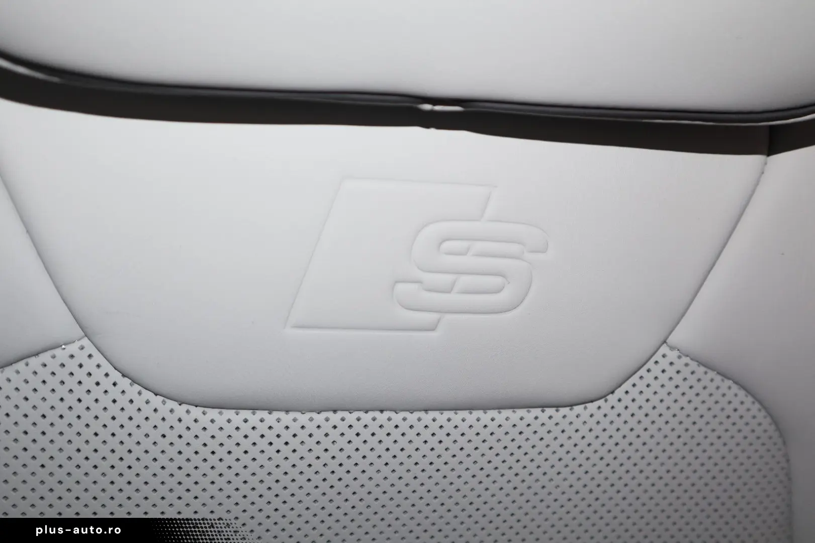 AUDI A8L 60 TFSI e lang EXCLUSIVE S-LINE UPE183.530 -