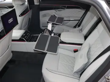 AUDI A8L 60 TFSI e lang EXCLUSIVE S-LINE UPE183.530 -