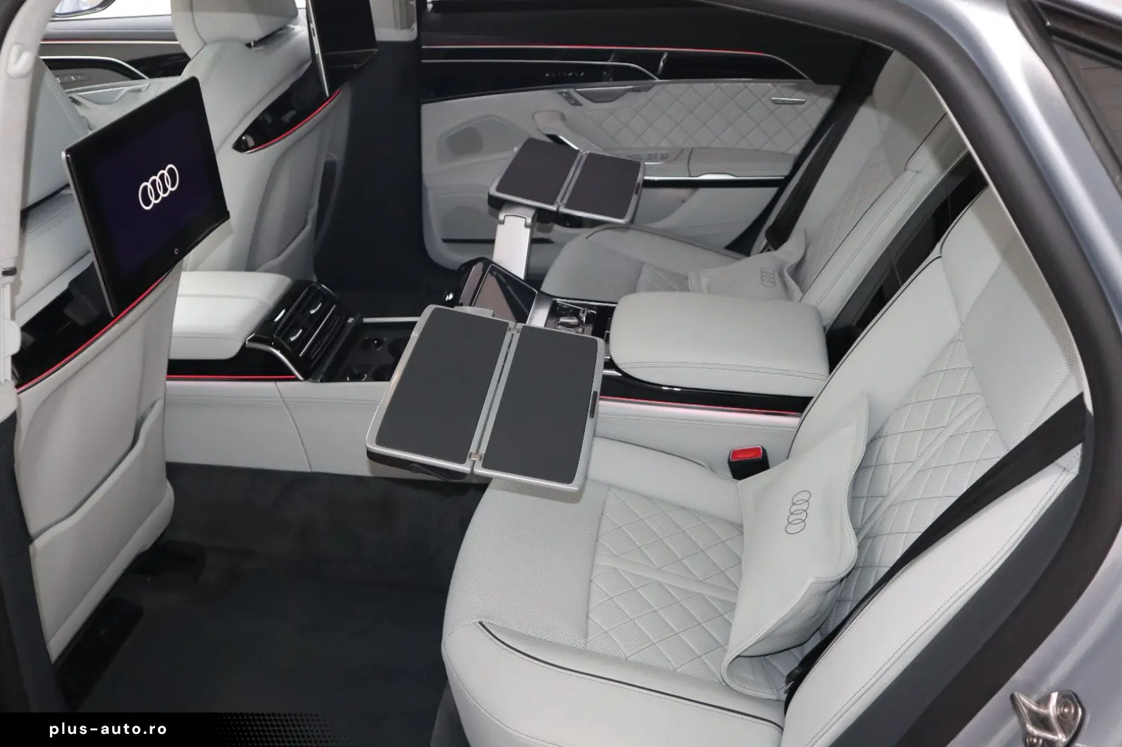 AUDI A8L 60 TFSI e lang EXCLUSIVE S-LINE UPE183.530 -