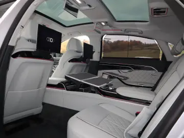 AUDI A8L 60 TFSI e lang EXCLUSIVE S-LINE UPE183.530 -