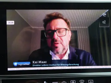 AUDI A8L 60 TFSI e lang EXCLUSIVE S-LINE UPE183.530 -