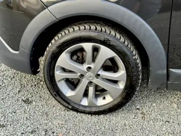 Dacia Dokker Stepway  2016