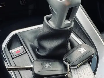 Peugeot 3008 BLUE-HDI  1.6 DIESEL 120 CP  Fab. 12.2016