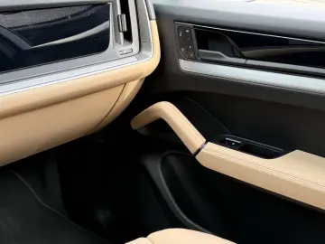 PORSCHE Cayenne Coupe SPORTDESIGN-PAKET 22 EXCLUSIVE