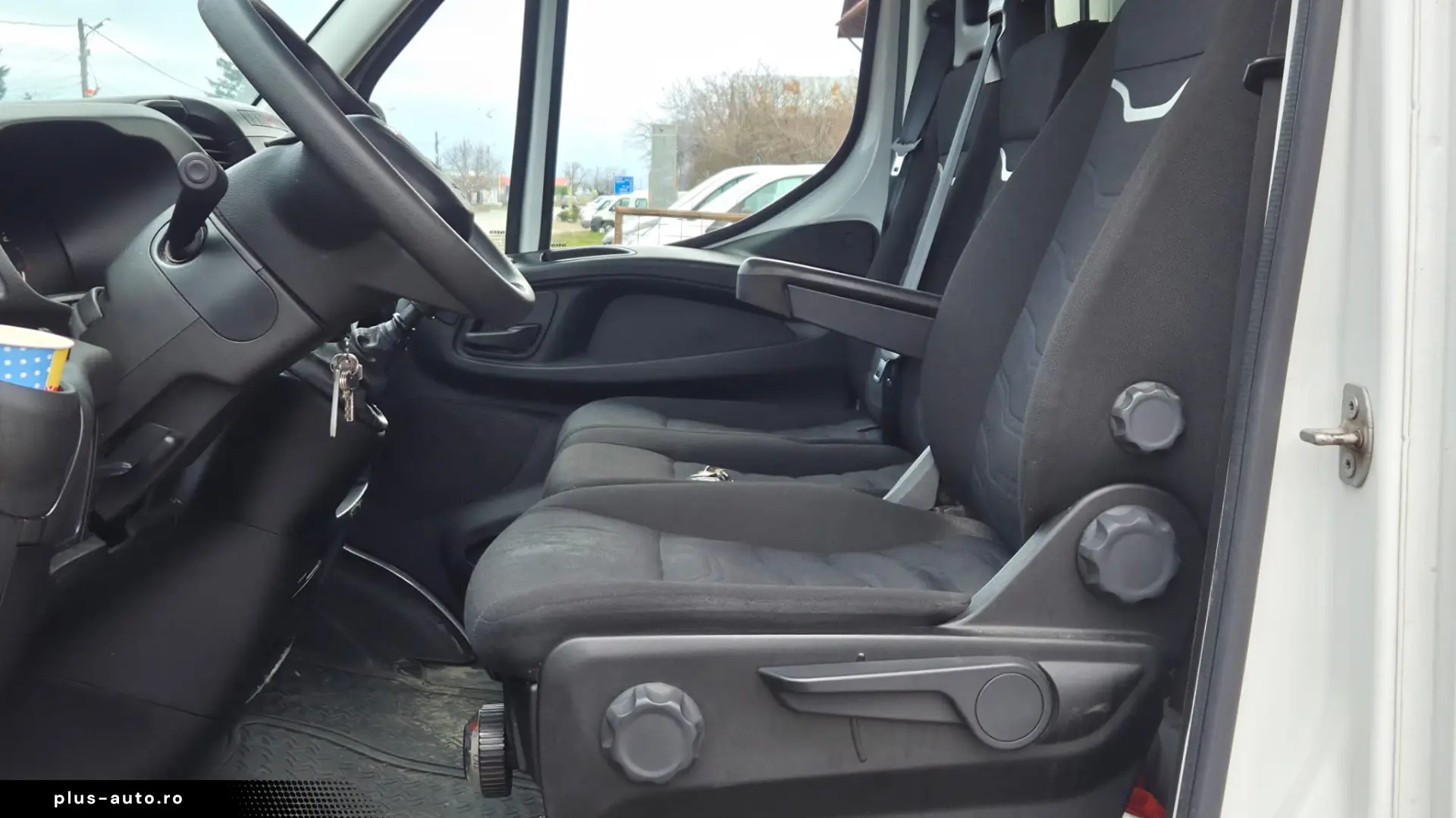 Iveco Daily 35C16 cu box  cash leasing  istoric  garantie