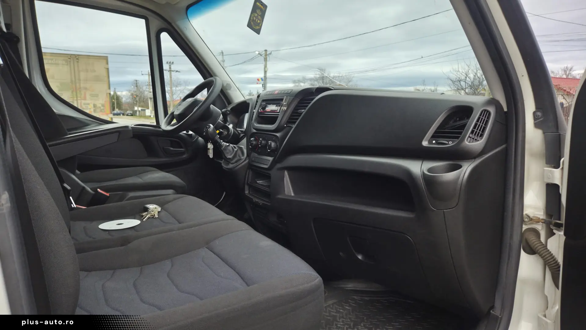 Iveco Daily 35C16 cu box  cash leasing  istoric  garantie