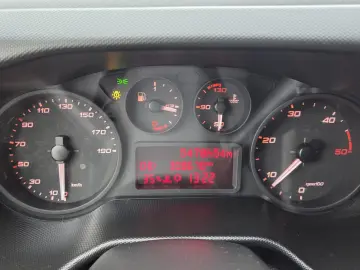 Iveco Daily 35C16 cu box  cash leasing  istoric  garantie