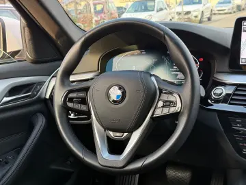 BMW 530d Touring xDrive  INDIVIDUAL EXCLUSIVE VOLL