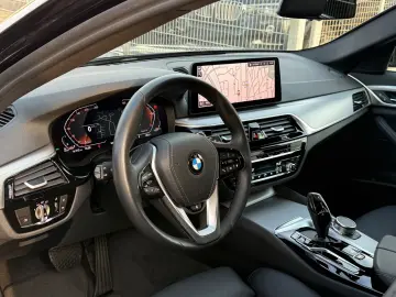 BMW 530d Touring xDrive  INDIVIDUAL EXCLUSIVE VOLL