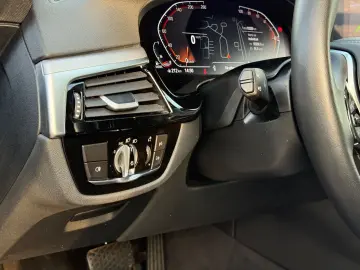 BMW 530d Touring xDrive  INDIVIDUAL EXCLUSIVE VOLL