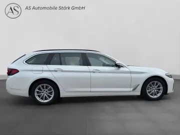 BMW 530d Touring xDrive LED Kamera Leder DAB