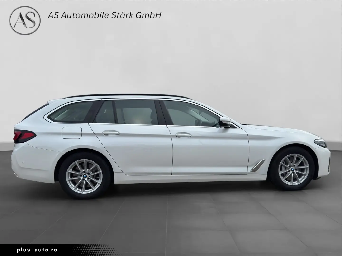 BMW 530d Touring xDrive LED Kamera Leder DAB