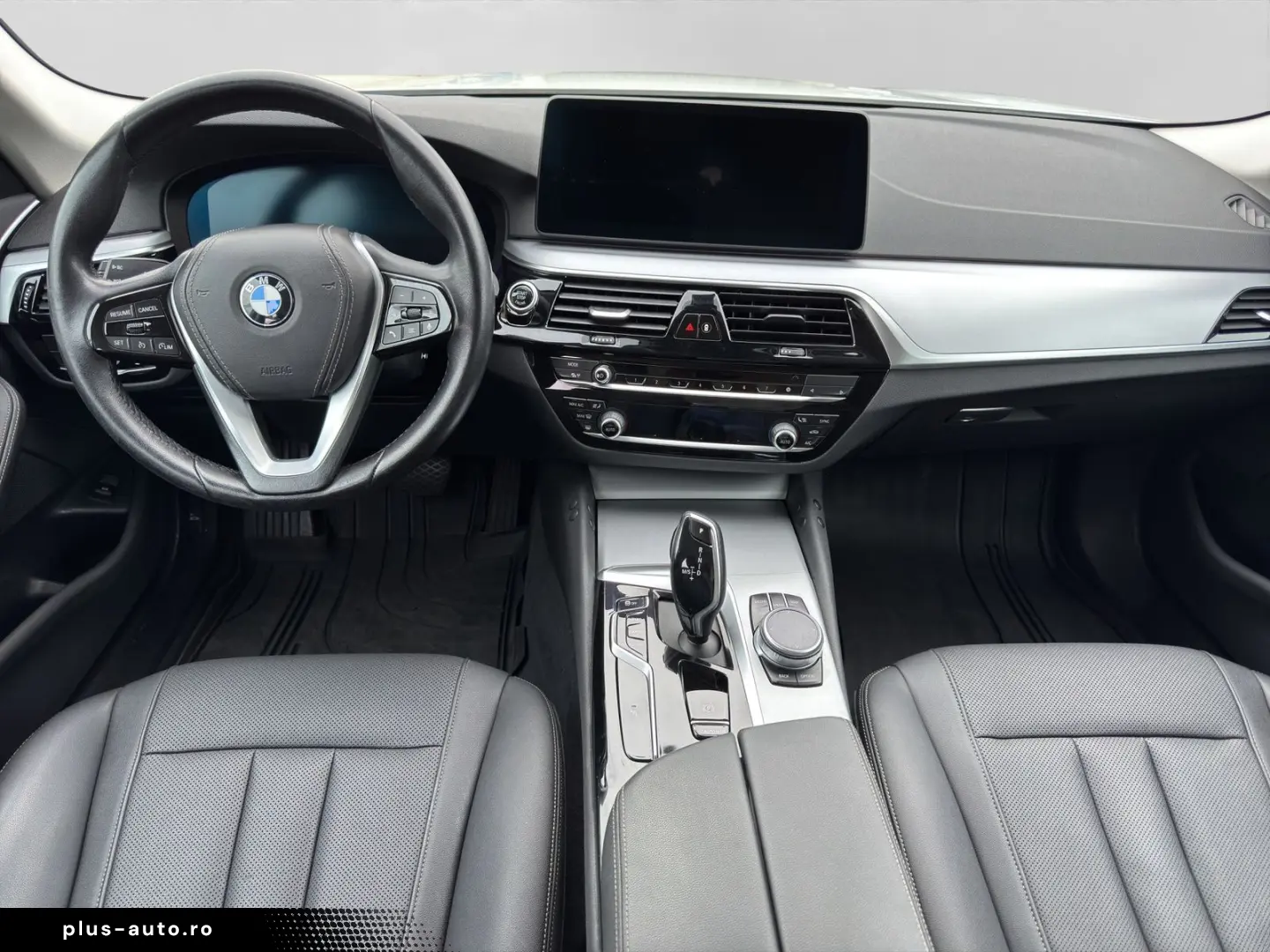 BMW 530d Touring xDrive LED Kamera Leder DAB