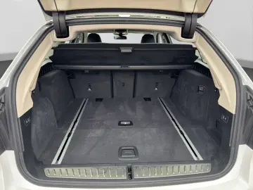 BMW 530d Touring xDrive LED Kamera Leder DAB