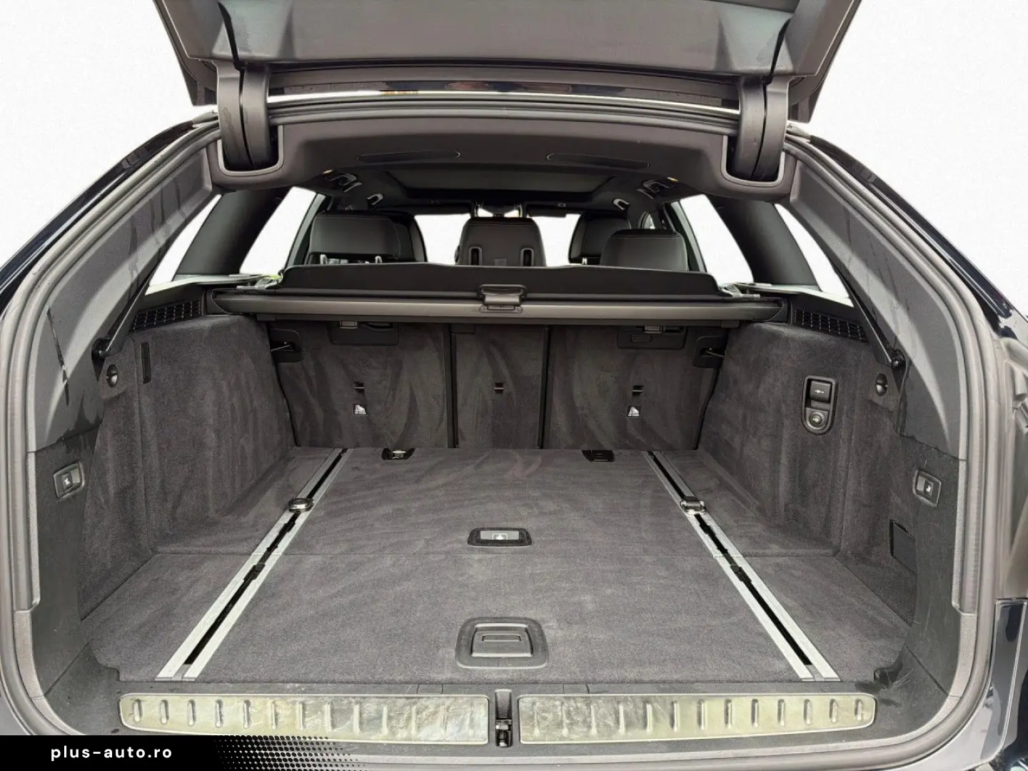 BMW 530d xDr Tour M Sport Pano AHK Laser HuD LCProf