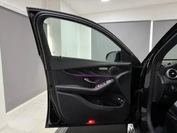 MERCEDES-BENZ GLC 300 e Coupe 4M AMG-LINE