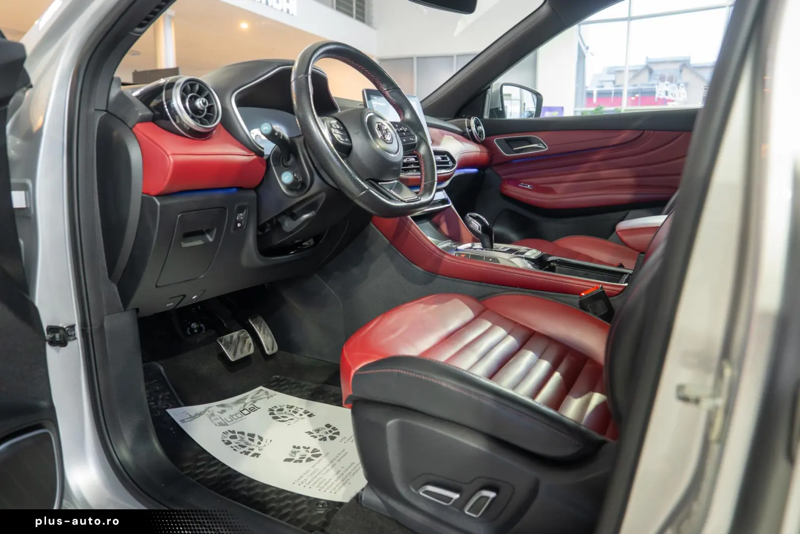 MG EHS PLUG-IN HYBRID