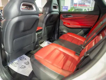 MG EHS PLUG-IN HYBRID