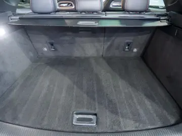 MG EHS PLUG-IN HYBRID