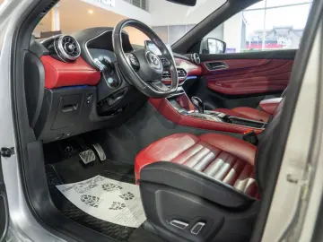 MG EHS PLUG-IN HYBRID