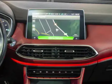 MG EHS PLUG-IN HYBRID