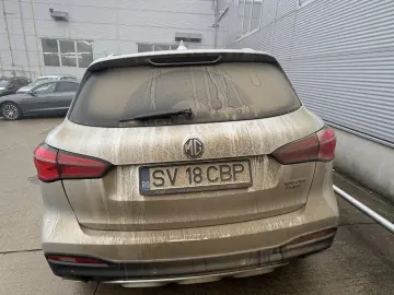 MG EHS PLUG-IN HYBRID