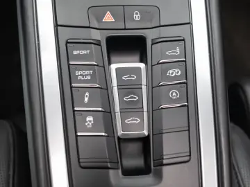 Porsche 911 Carrera 4s