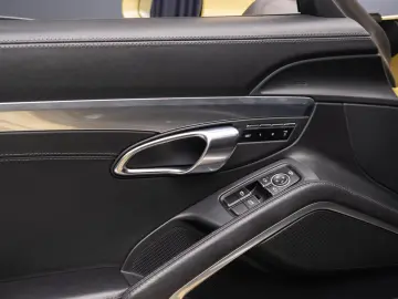 Porsche 911 Carrera 4s