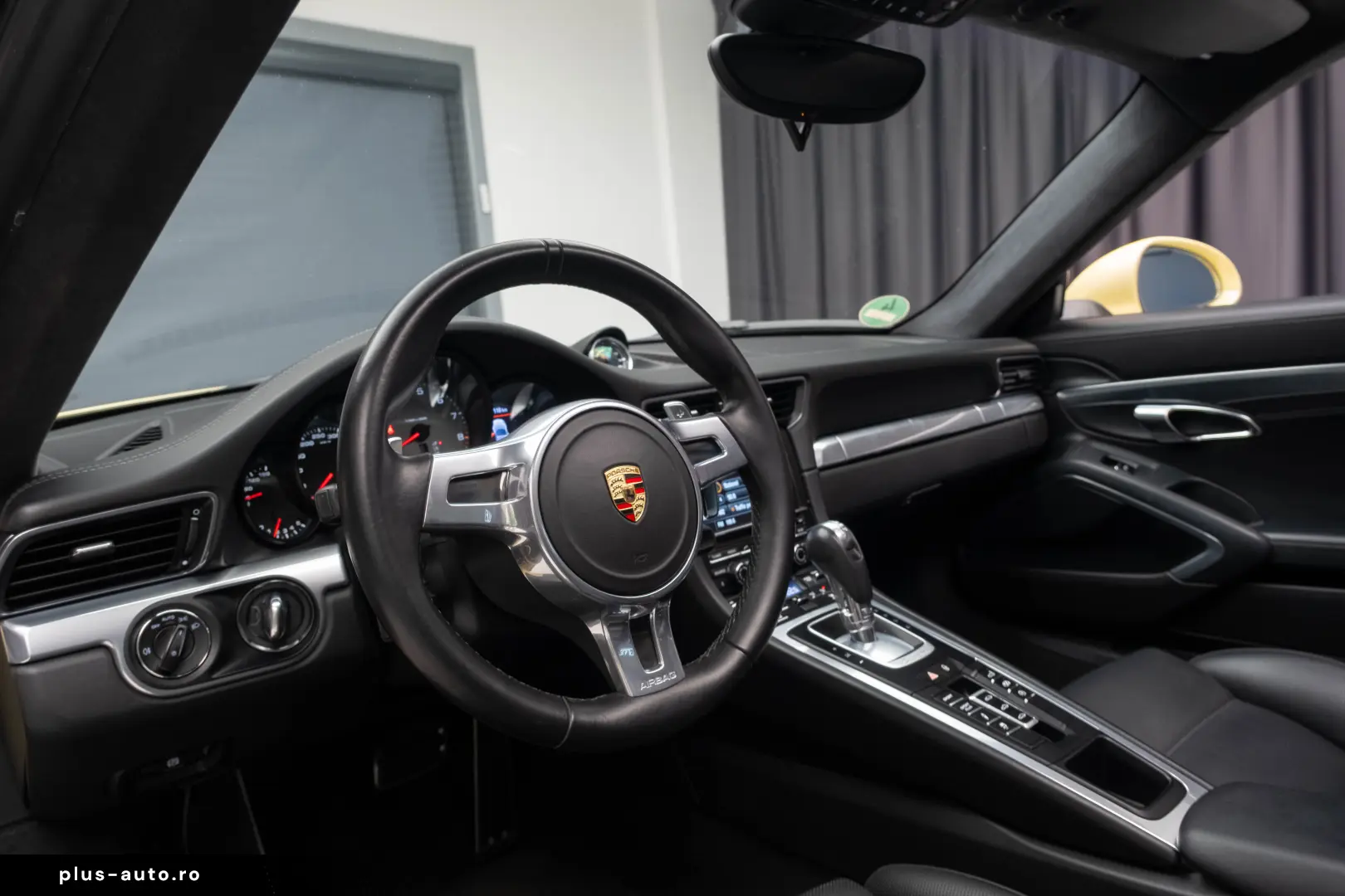 Porsche 911 Carrera 4s