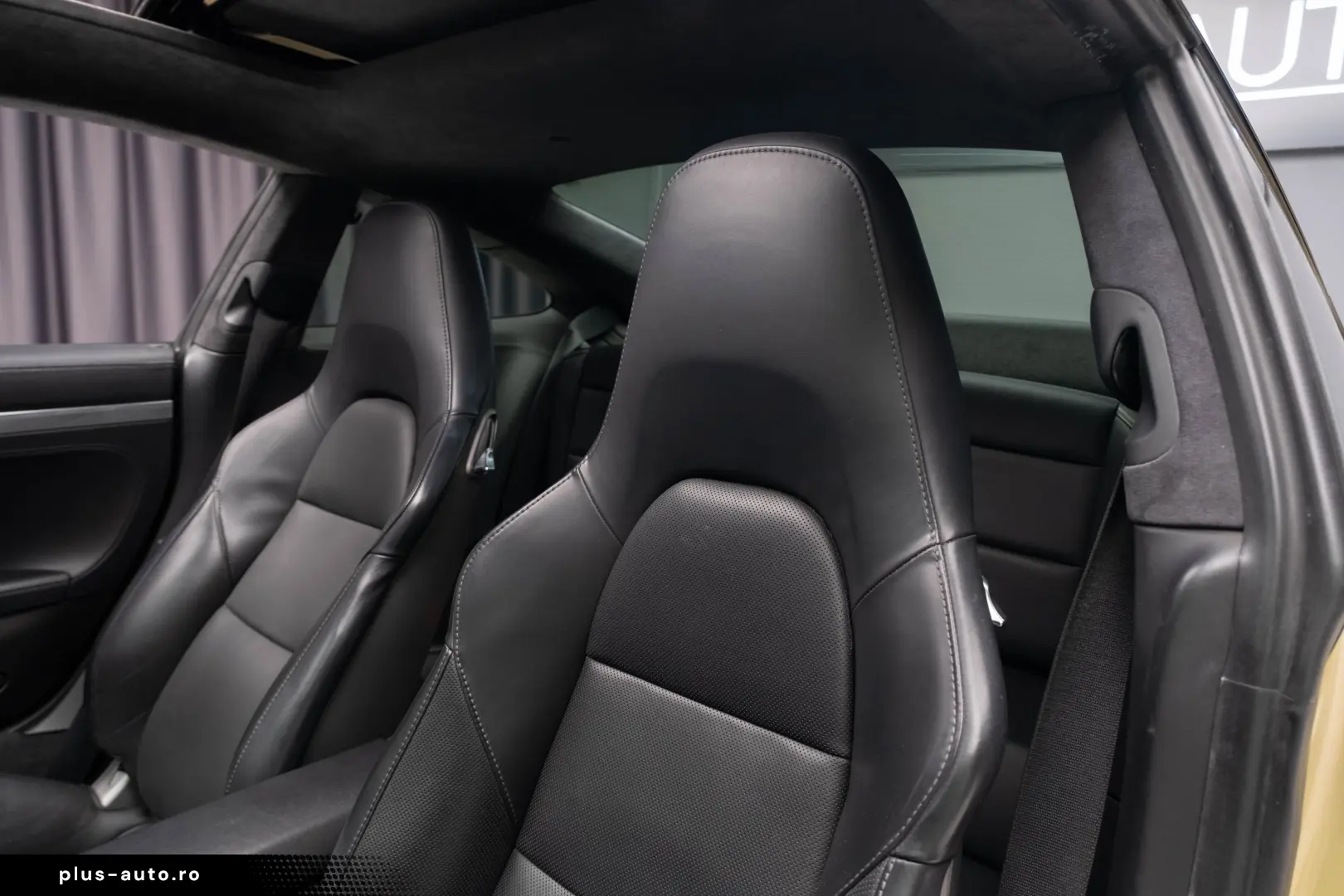 Porsche 911 Carrera 4s