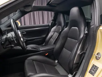 Porsche 911 Carrera 4s