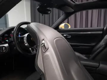 Porsche 911 Carrera 4s