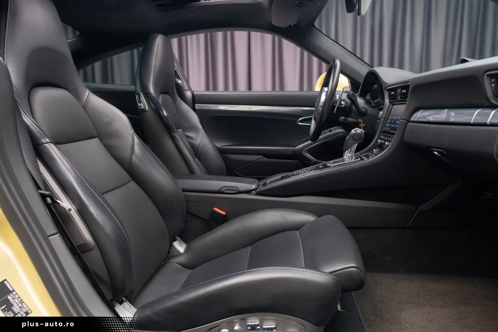 Porsche 911 Carrera 4s