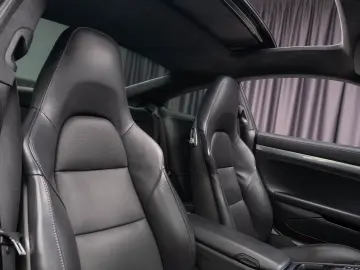 Porsche 911 Carrera 4s