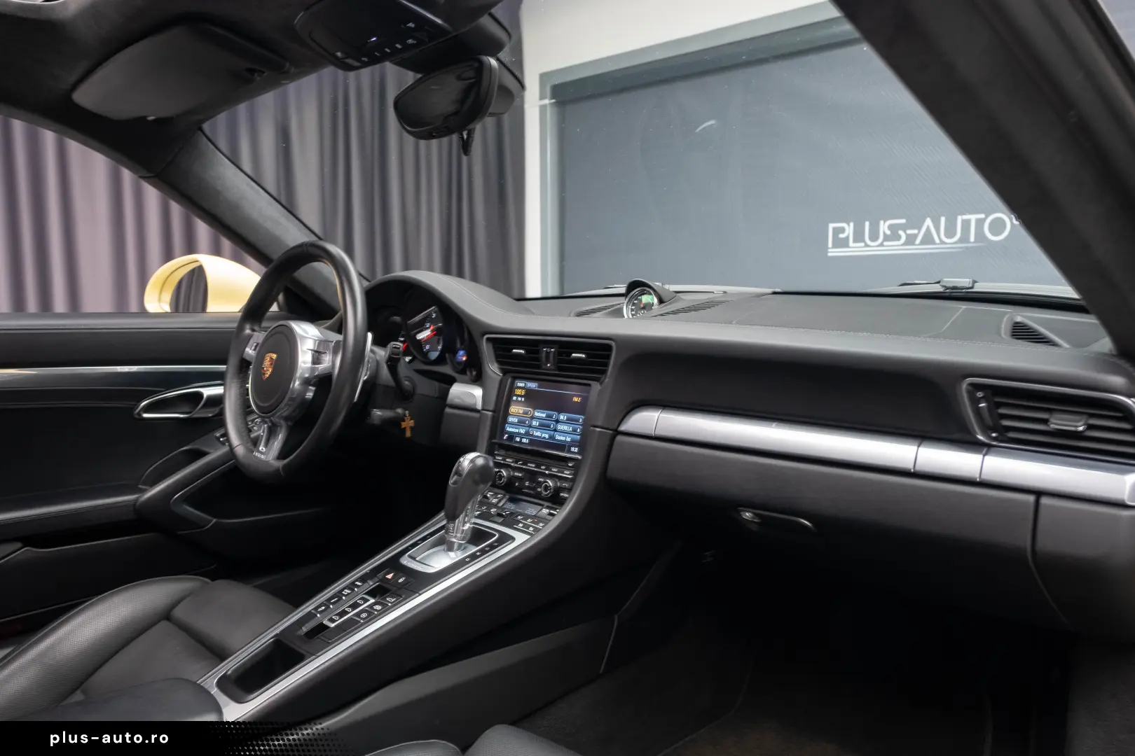 Porsche 911 Carrera 4s