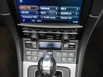 Porsche 911 Carrera 4s