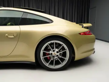Porsche 911 Carrera 4s