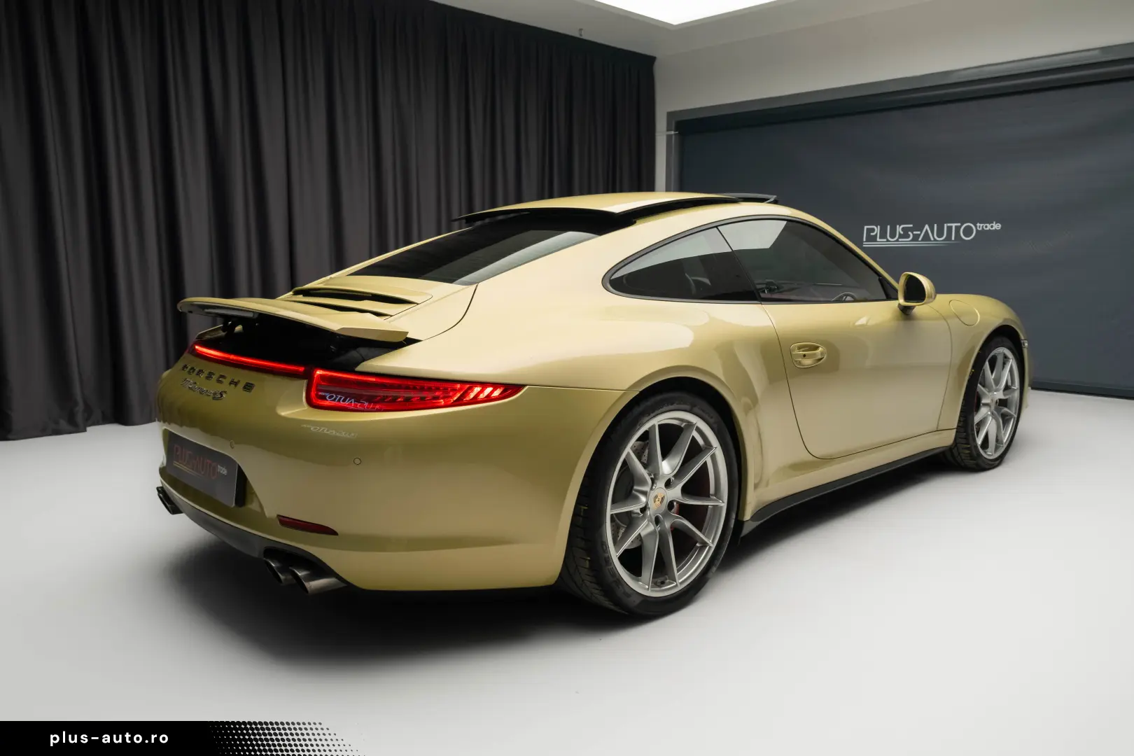 Porsche 911 Carrera 4s