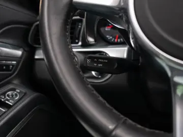 Porsche 911 Carrera 4s