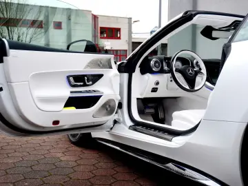 MERCEDES-BENZ SL 680 MAYBACH MONOGRAM SERIES WHITE AMBIENCE