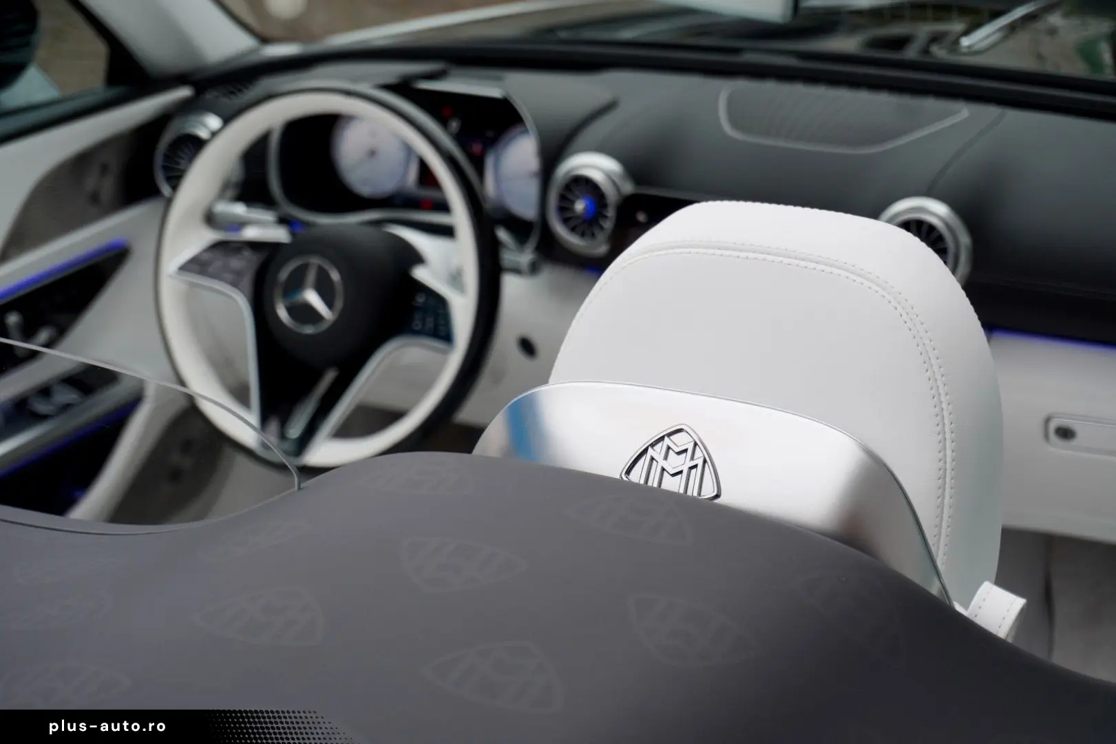 MERCEDES-BENZ SL 680 MAYBACH MONOGRAM SERIES WHITE AMBIENCE