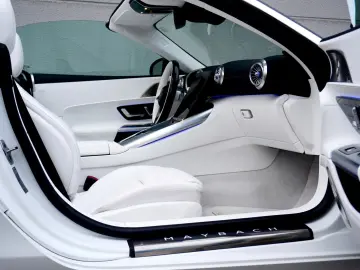 MERCEDES-BENZ SL 680 MAYBACH MONOGRAM SERIES WHITE AMBIENCE