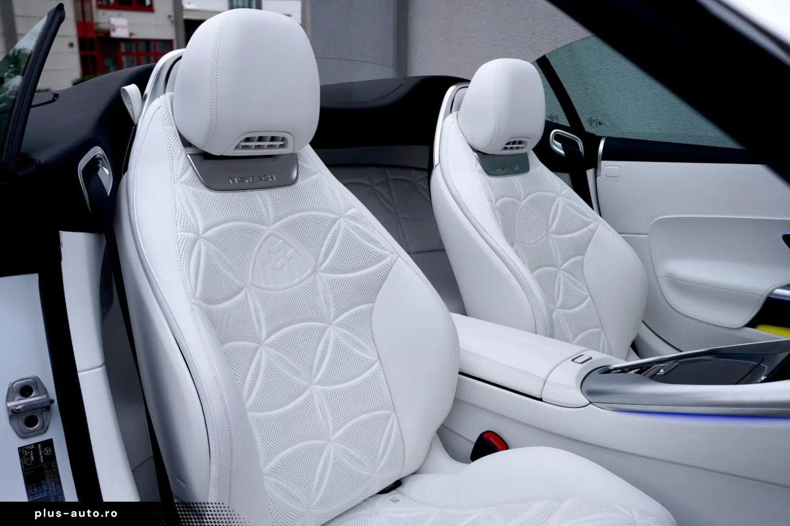 MERCEDES-BENZ SL 680 MAYBACH MONOGRAM SERIES WHITE AMBIENCE