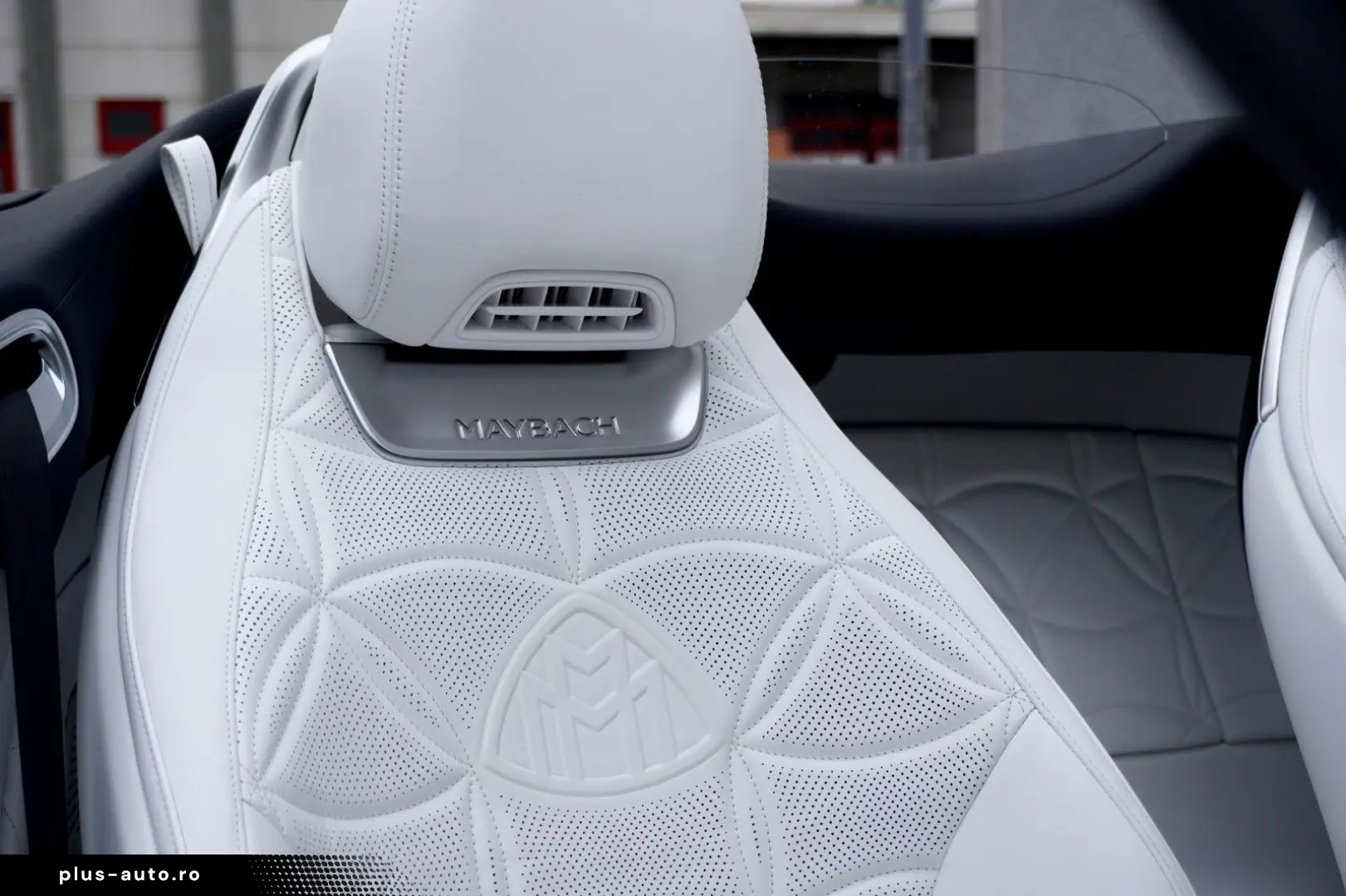 MERCEDES-BENZ SL 680 MAYBACH MONOGRAM SERIES WHITE AMBIENCE