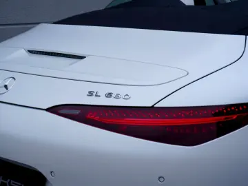 MERCEDES-BENZ SL 680 MAYBACH MONOGRAM SERIES WHITE AMBIENCE