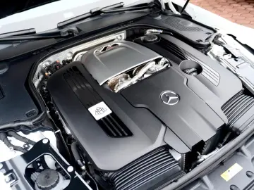 MERCEDES-BENZ SL 680 MAYBACH MONOGRAM SERIES WHITE AMBIENCE