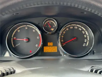 Opel Antara 4×4  2008